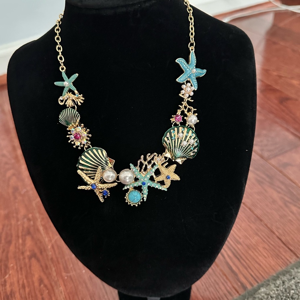 Coastal starfish charm necklace